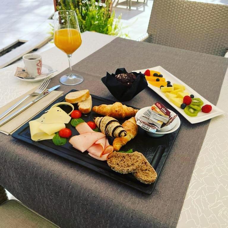 Center Luxury Rooms 3 Сплит Екстериор снимка